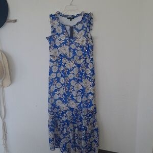 Adrienne Vittadini Maxi Dress Ruffle Floral Sleeveless Blue & White Small